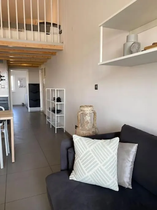 דירות פולה Ebli Seaview 0*,  קרואטיה